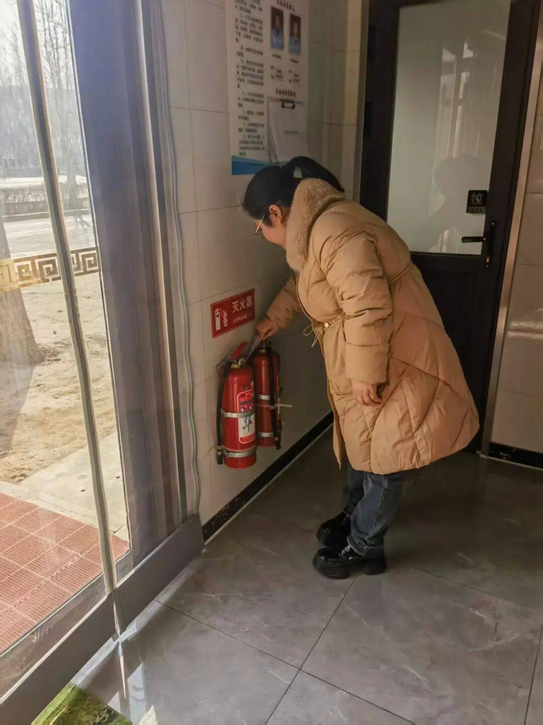 设施焕新颜 公厕提质保安全pg电子免费试玩模拟器便民